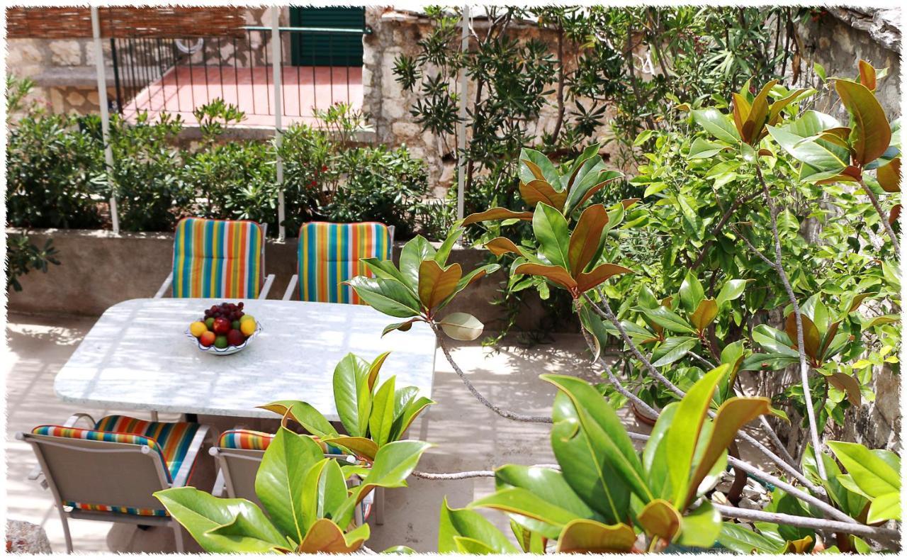 Apartment Dane Primosten Luaran gambar