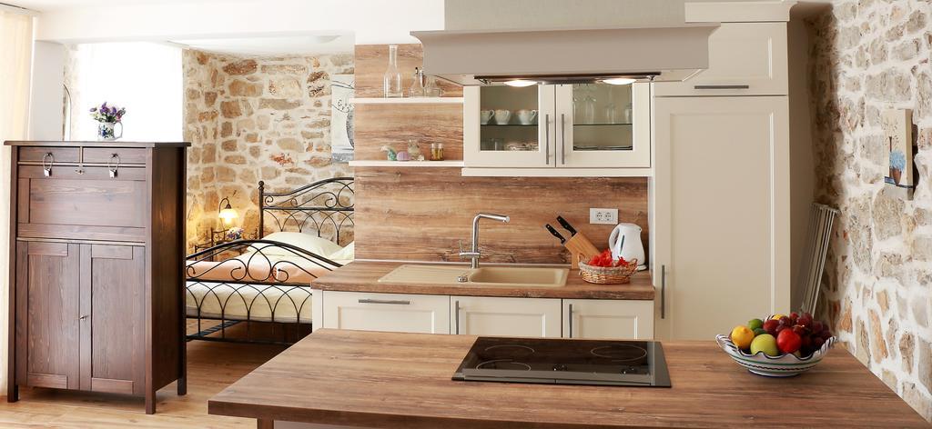 Apartment Dane Primosten Luaran gambar
